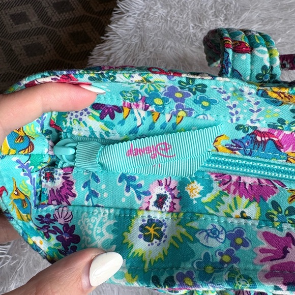 BOLO BNWOT Vera Bradley Disney Ariel Tote Bag Purse Handbag Little Mermaid - Picture 11 of 16